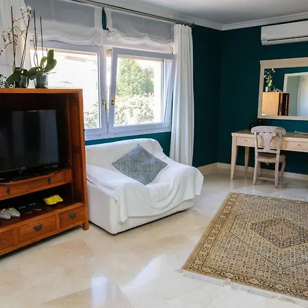 El Lagarto, Luxury Villa, *